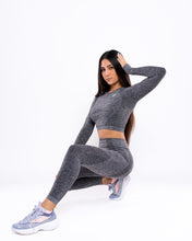 Load image into Gallery viewer, Seamless Fashion Long Sleeve Crop Top &quot; Gray&quot;

